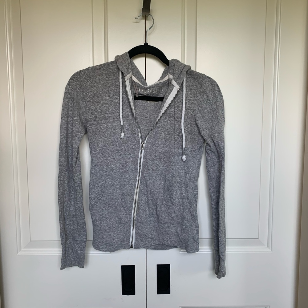 Aeropostale gray zip up hoodie